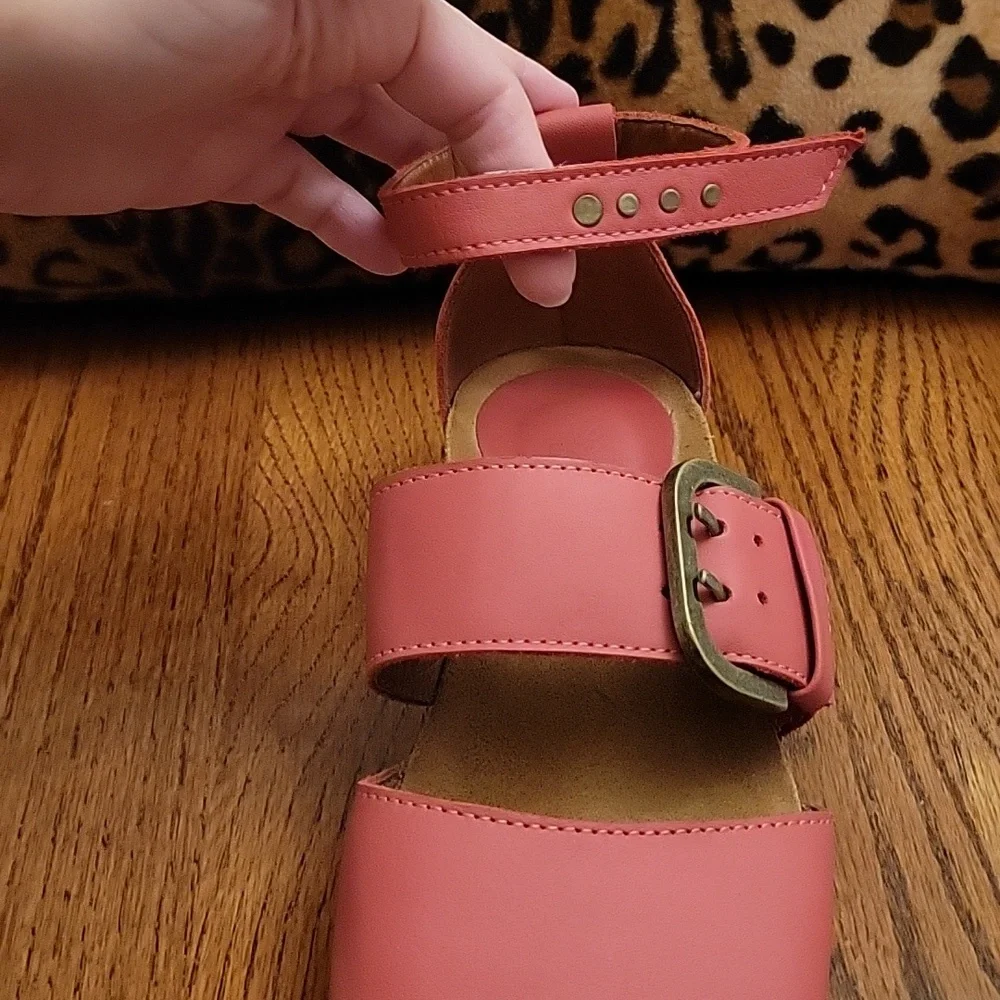 Sergio Tomani | Edina Rojo Sandals in US Size 7.5/European Size 38 - Picture 4 of 16